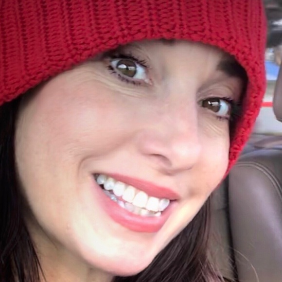 Meet your Posher, Angela - Picture 1 of 1